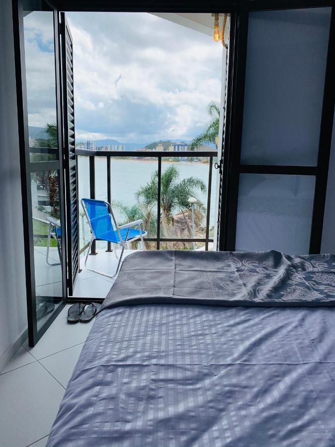 Lindo Duplex Pe Na Areia Com Praia Privativa Карагуататуба Екстериор снимка